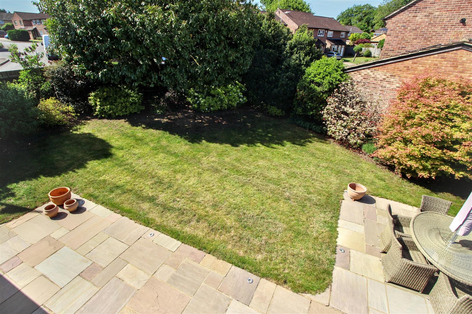 Devonshire Gardens, Tilehurst, Reading